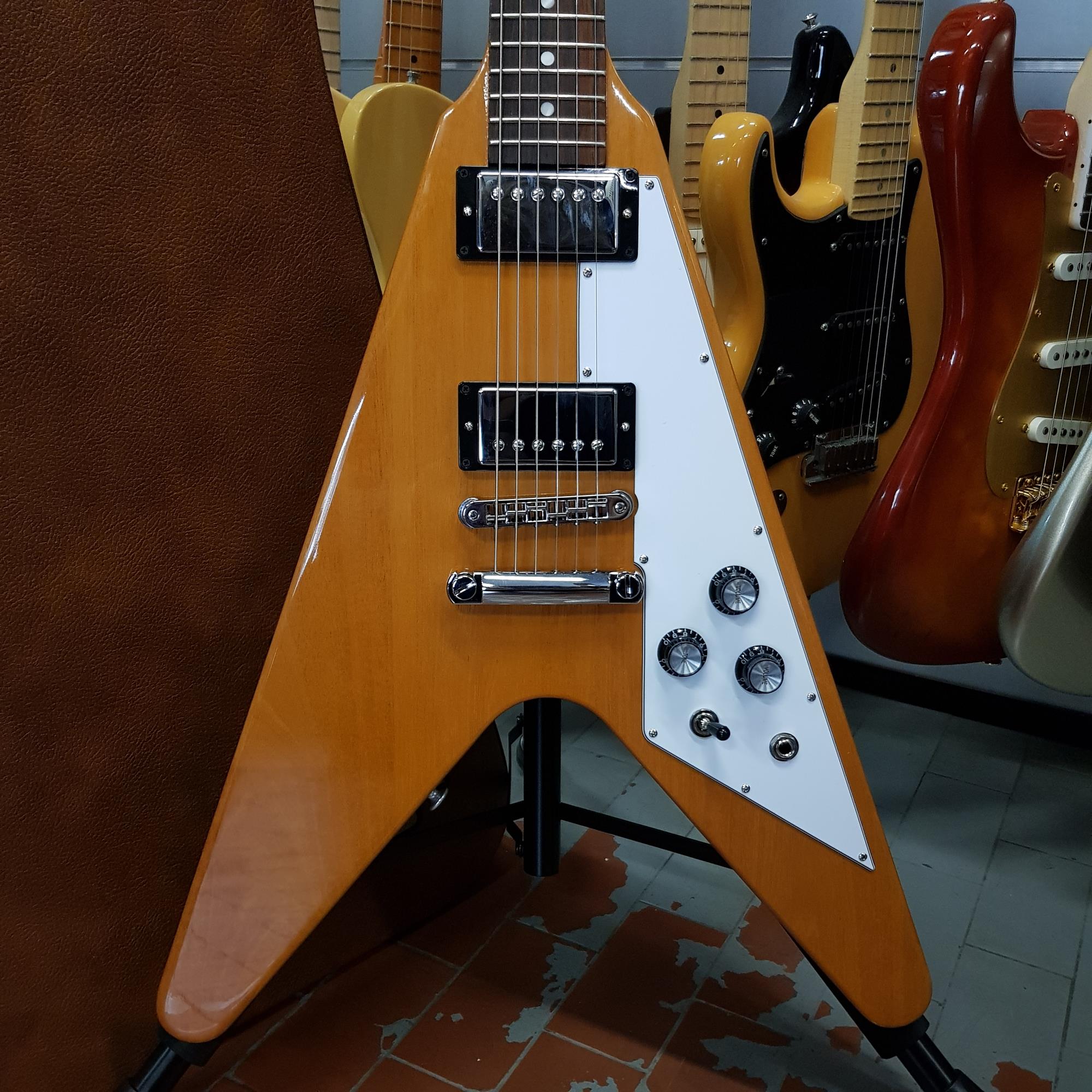 GIBSON FLYING V ANTIQUE NATURAL 2023 - Chitarre Chitarre - Elettriche